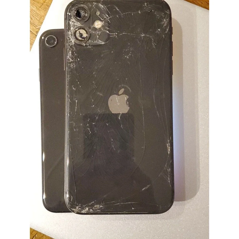 Apple lot iphones